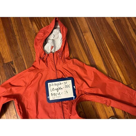 North Face Burnt Orange Dryvent Womens Small Jacket in excellent condition. - Picture 7 of 8